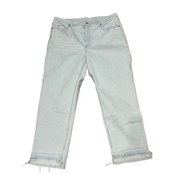 Old Navy Extra High-Waisted Button-Fly Sky-Hi Straight Cut-Off Jeans SIZE 16 - Picture 2 of 6